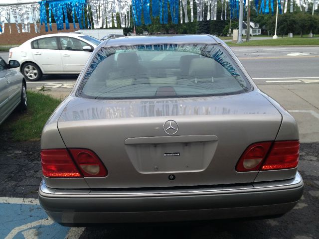 1997 Mercedes-Benz E-Class C230 1.8K
