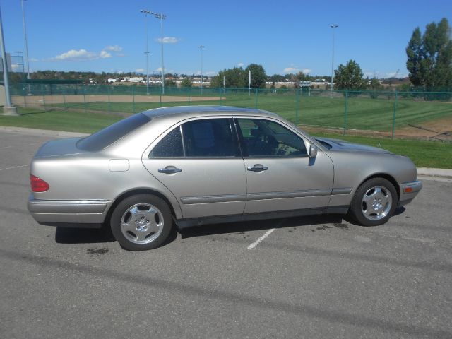 1997 Mercedes-Benz E-Class C230 1.8K