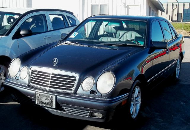 1997 Mercedes-Benz E-Class REAR DVD And MORE