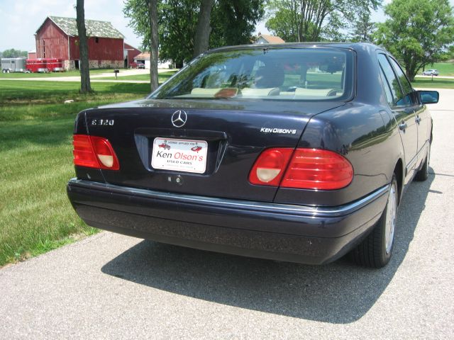 1997 Mercedes-Benz E-Class SXT