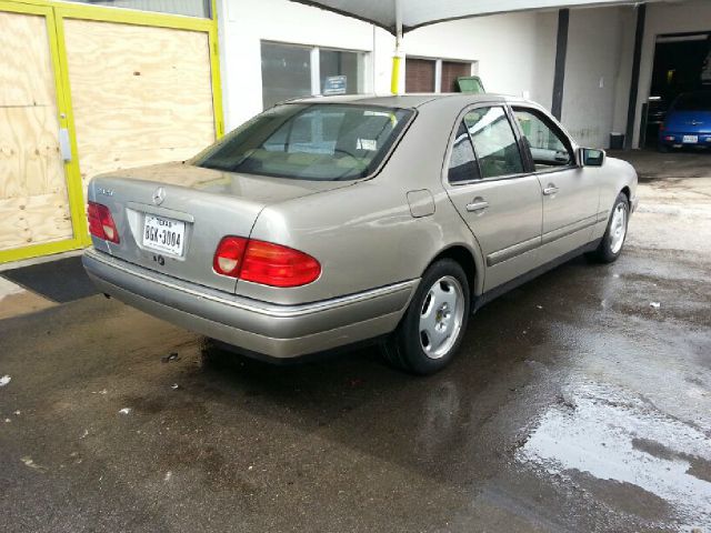 1997 Mercedes-Benz E-Class C230 1.8K