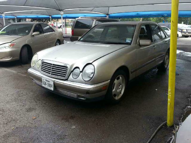 1997 Mercedes-Benz E-Class C230 1.8K
