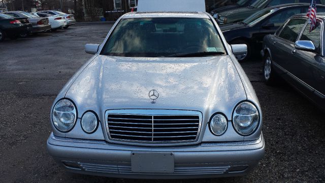 1997 Mercedes-Benz E-Class SXT