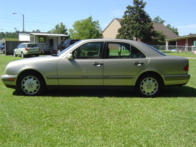 1997 Mercedes-Benz E-Class SXT
