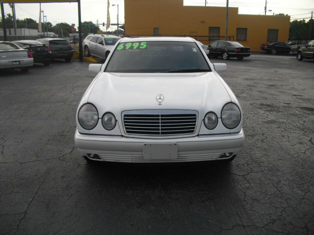 1997 Mercedes-Benz E-Class SXT