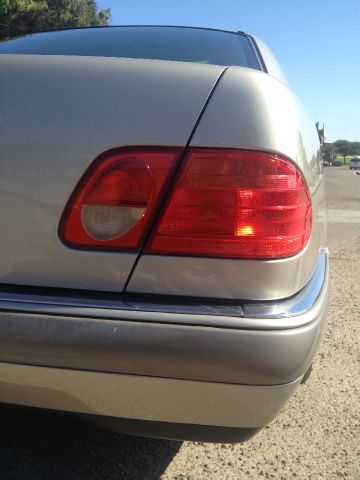 1997 Mercedes-Benz E-Class SXT