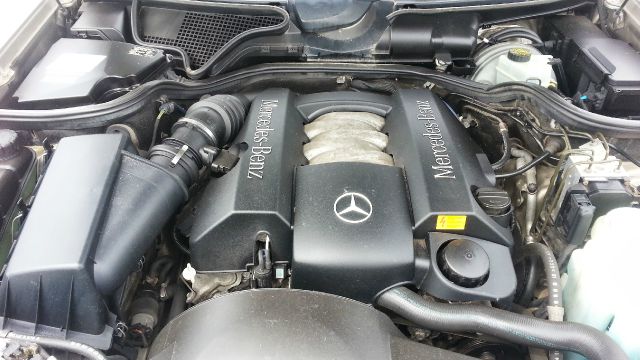 1998 Mercedes-Benz E-Class Doublecab V8