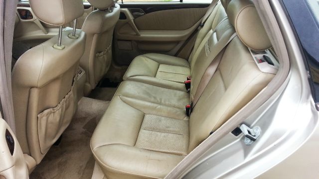 1998 Mercedes-Benz E-Class Doublecab V8