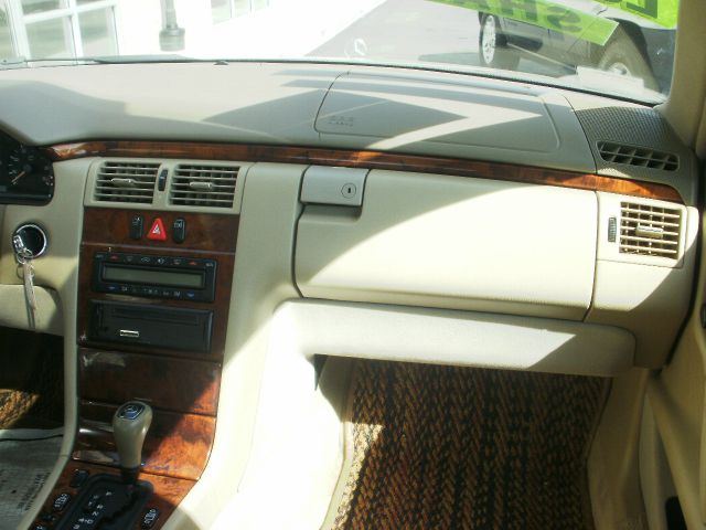 1998 Mercedes-Benz E-Class Scion XB