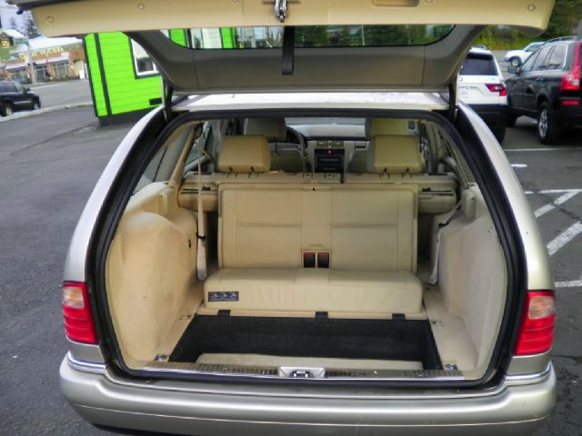 1998 Mercedes-Benz E-Class 2007 Mazda Mazda3 S Sport