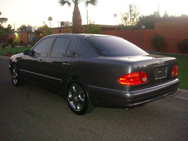 1998 Mercedes-Benz E-Class Scion XB