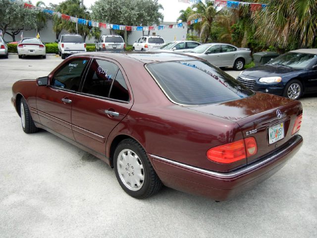 1998 Mercedes-Benz E-Class SXT