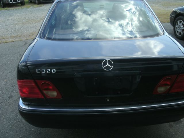 1998 Mercedes-Benz E-Class SXT
