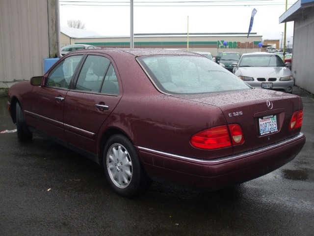 1998 Mercedes-Benz E-Class SXT