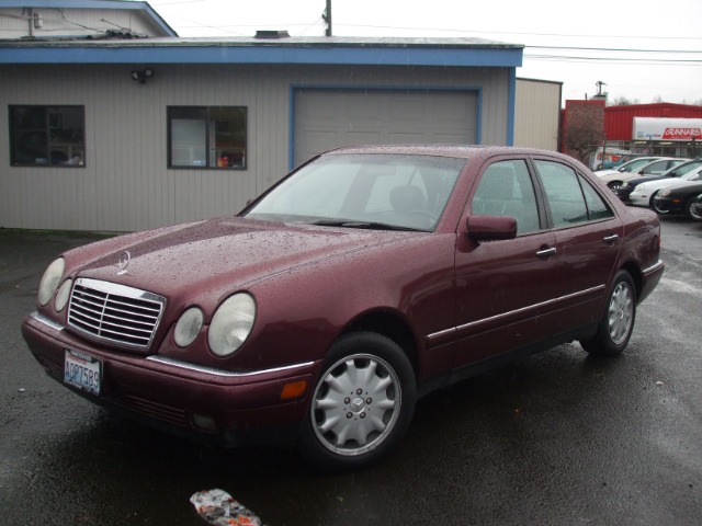 1998 Mercedes-Benz E-Class SXT