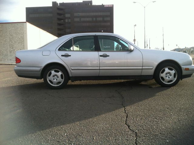 1998 Mercedes-Benz E-Class Scion XB