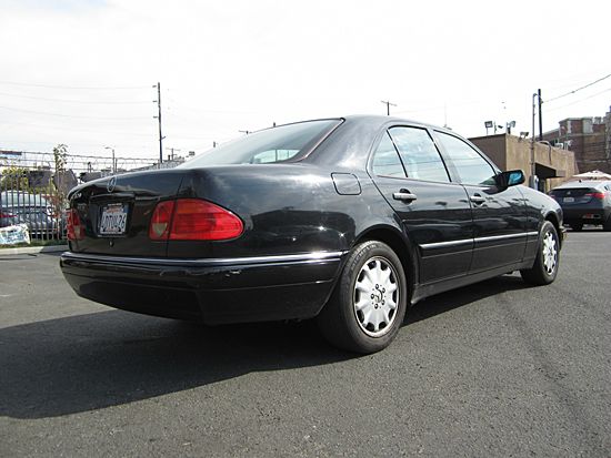 1999 Mercedes-Benz E-Class SXT