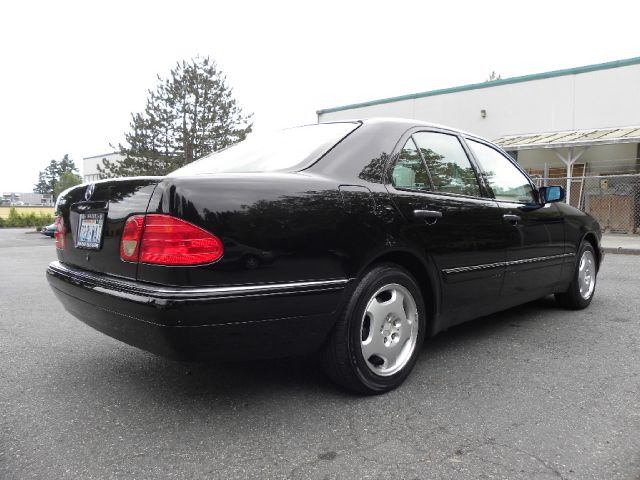 1999 Mercedes-Benz E-Class Scion XB