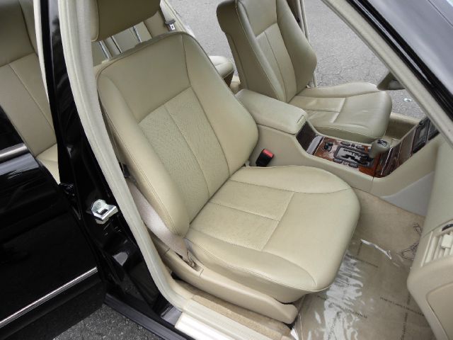 1999 Mercedes-Benz E-Class Scion XB