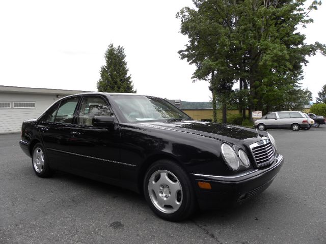 1999 Mercedes-Benz E-Class Scion XB