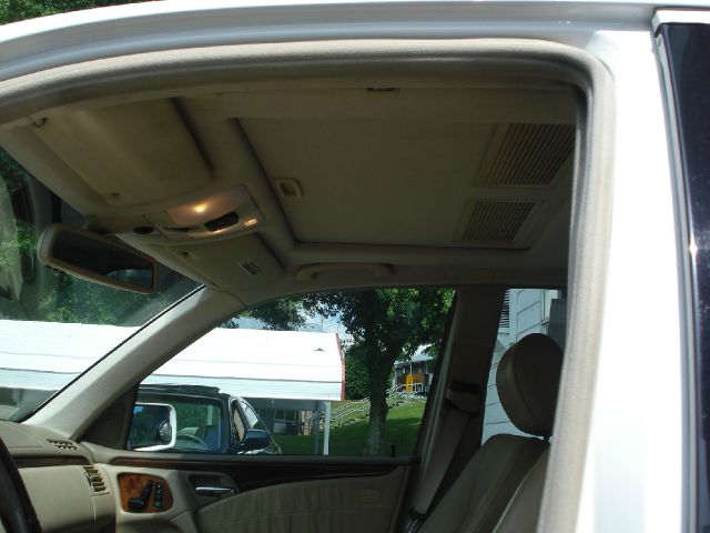 1999 Mercedes-Benz E-Class LS Flex Fuel 4x4 This Is One Of Our Best Bargains