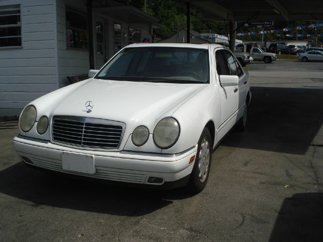 1999 Mercedes-Benz E-Class LS Flex Fuel 4x4 This Is One Of Our Best Bargains