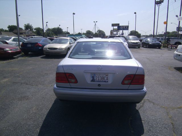 1999 Mercedes-Benz E-Class SXT