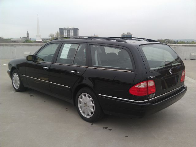 1999 Mercedes-Benz E-Class SXT