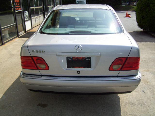 1999 Mercedes-Benz E-Class SXT
