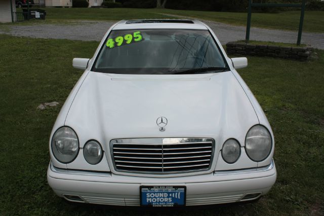 1999 Mercedes-Benz E-Class SXT