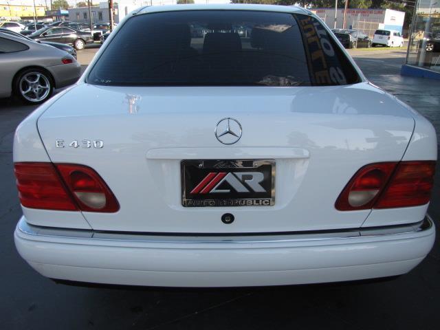 1999 Mercedes-Benz E-Class Roadtrek