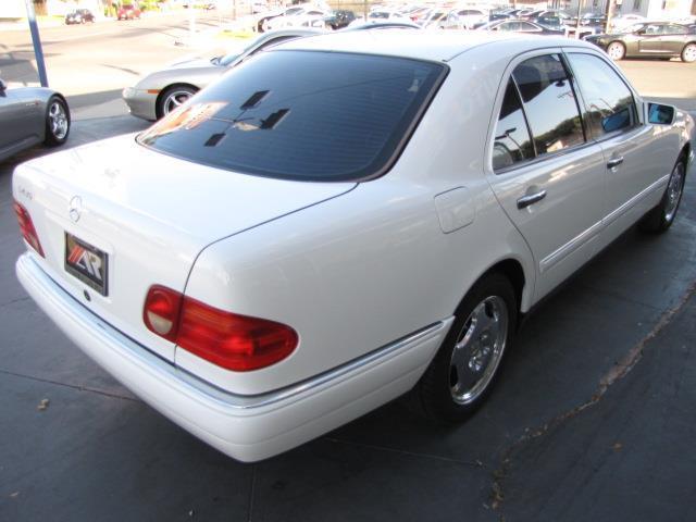 1999 Mercedes-Benz E-Class Roadtrek