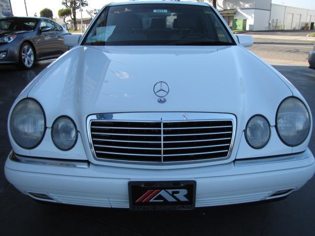 1999 Mercedes-Benz E-Class Roadtrek