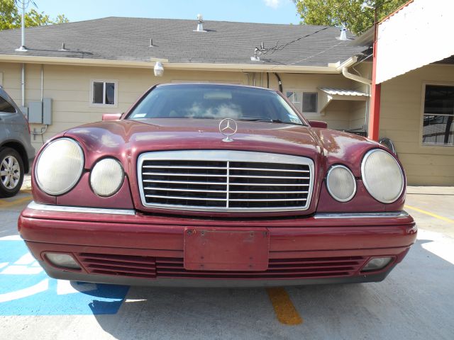 1999 Mercedes-Benz E-Class LS Flex Fuel 4x4 This Is One Of Our Best Bargains