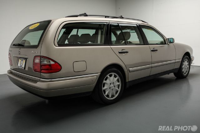 1999 Mercedes-Benz E-Class SR5 Grade