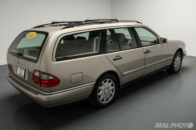 1999 Mercedes-Benz E-Class SR5 Grade