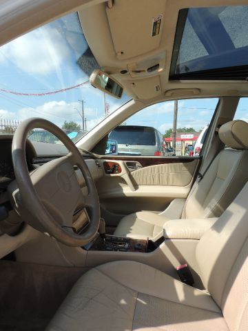 1999 Mercedes-Benz E-Class SXT