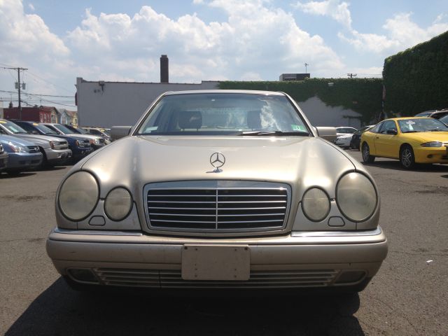 1999 Mercedes-Benz E-Class Scion XB