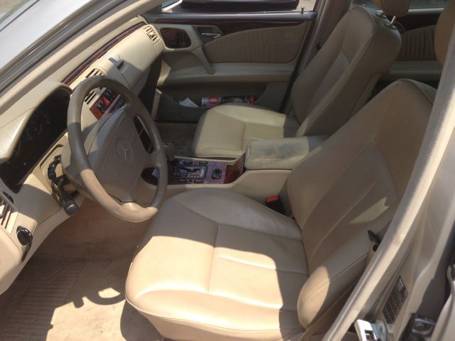 1999 Mercedes-Benz E-Class Scion XB