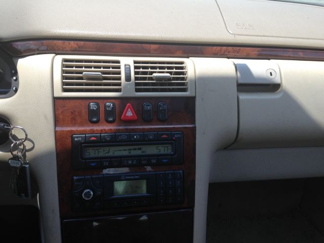 1999 Mercedes-Benz E-Class Scion XB