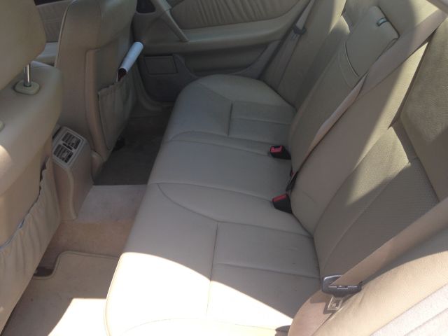 1999 Mercedes-Benz E-Class Scion XB