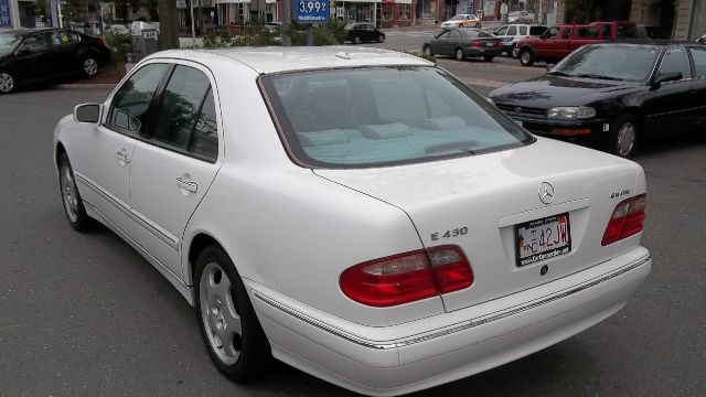 2000 Mercedes-Benz E-Class Sport PLUS Navagation