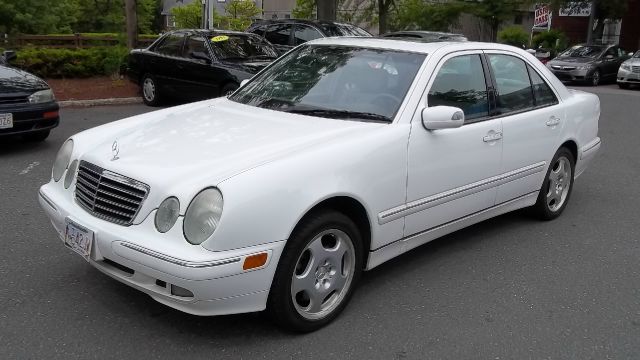 2000 Mercedes-Benz E-Class Sport PLUS Navagation