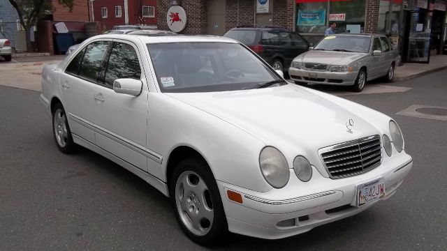 2000 Mercedes-Benz E-Class Sport PLUS Navagation