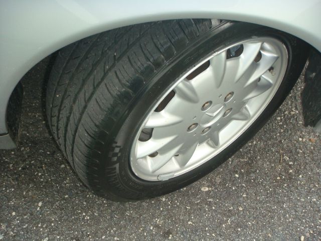 2000 Mercedes-Benz E-Class SXT