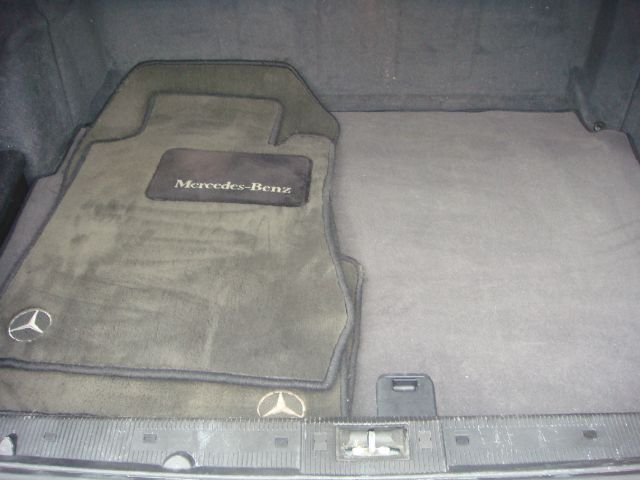 2000 Mercedes-Benz E-Class SXT