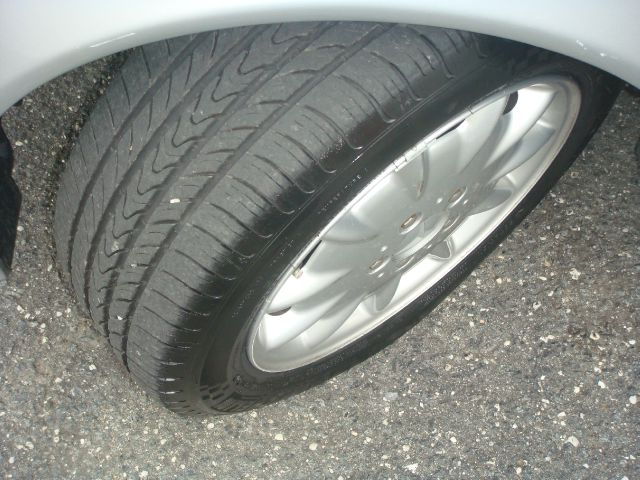 2000 Mercedes-Benz E-Class SXT