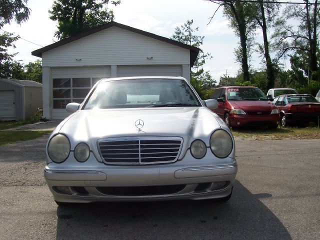 2001 Mercedes-Benz E-Class SXT