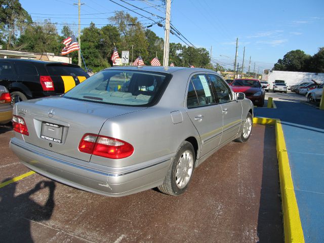 2001 Mercedes-Benz E-Class SXT