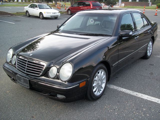 2001 Mercedes-Benz E-Class SXT